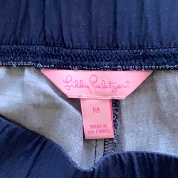 Lilly Pulitzer “Vacationing” Pants. EUC - Picture 1 of 4